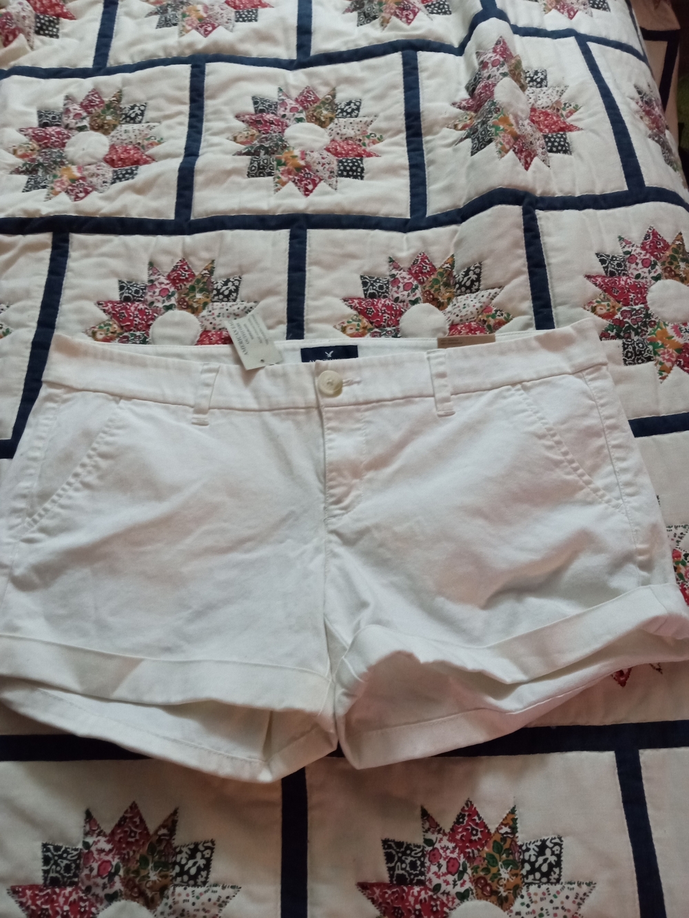 American Eagle Outfitters White Women's Short Shorts